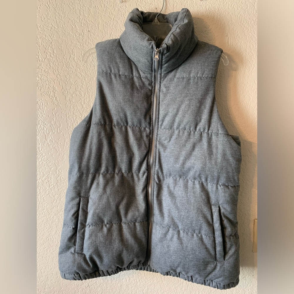 Old Navy Gray Puffer Vest